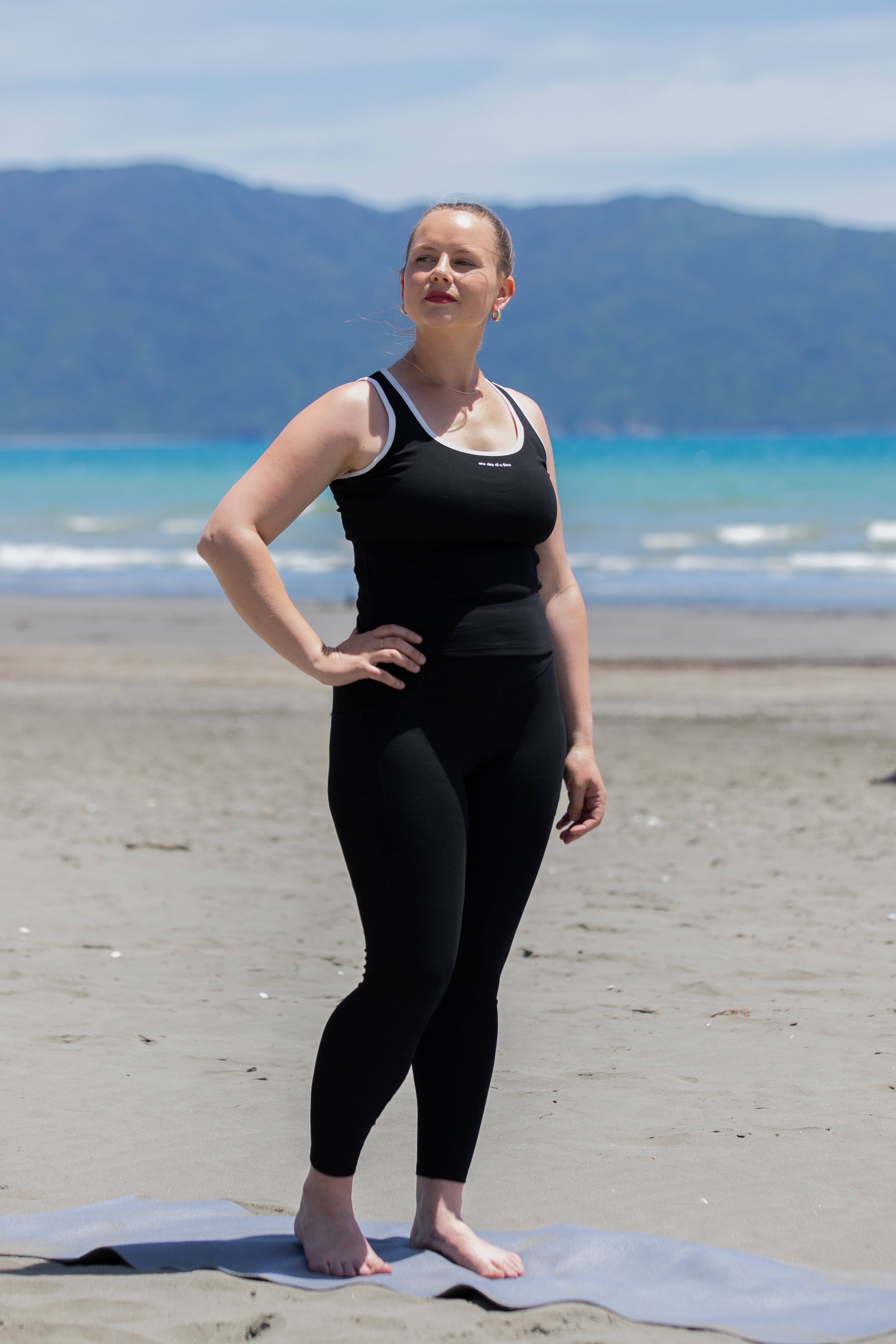 3 PIECE BUNDLE WITH LEGGINGS